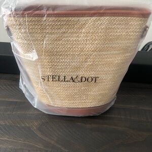Stella & Dot Woven Bucket Bag